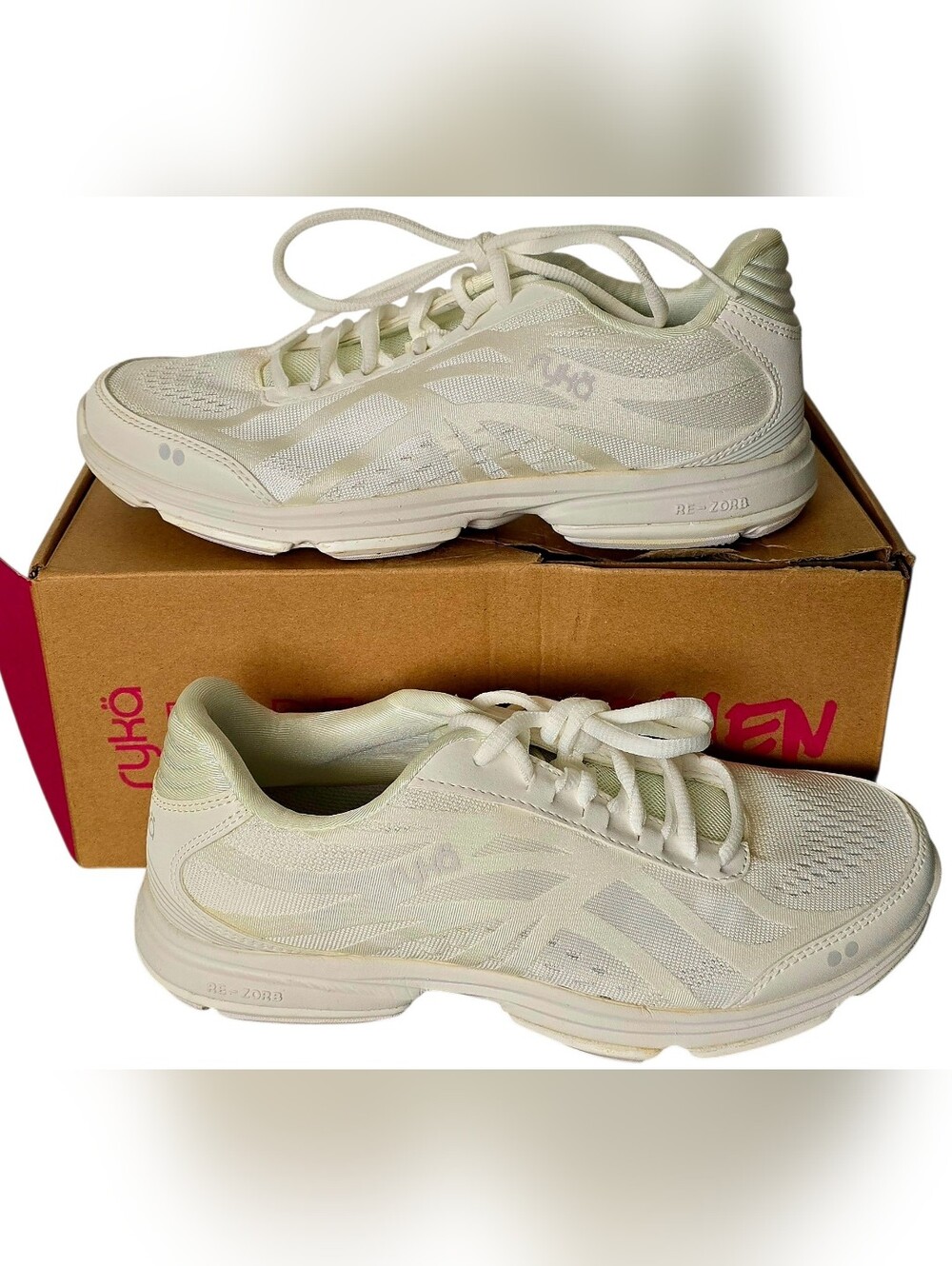 New In Box Ryka Women's White Lace-Up Athletic Walking Sneakers Size 8